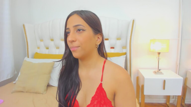 elianaasuarez's Streamate show and profile