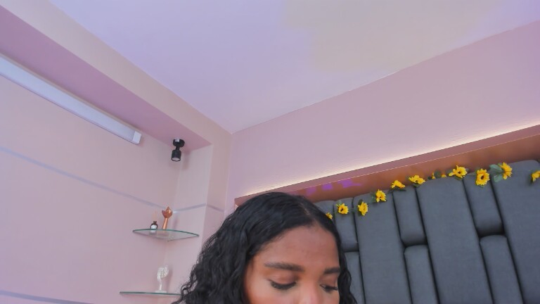 LIISAMENDEZ's Streamate show and profile