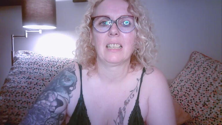 OrlaFox's Streamate show and profile