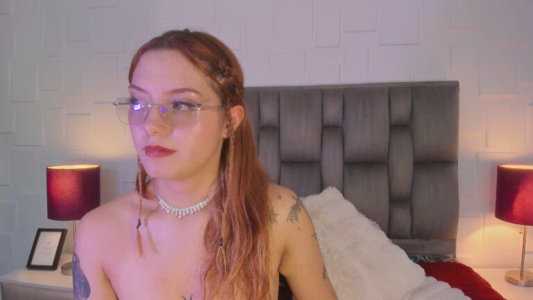 EmmaThomzon's Streamate show and profile