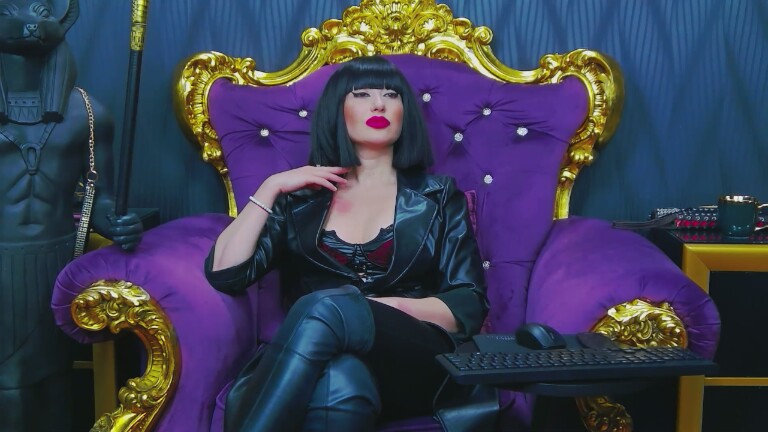 LaraMaeve's Streamate show and profile