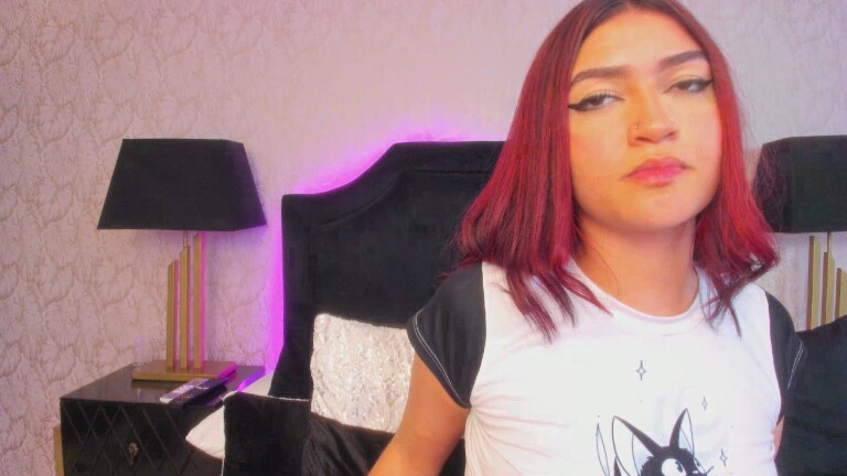 ErinSpark's Streamate show and profile