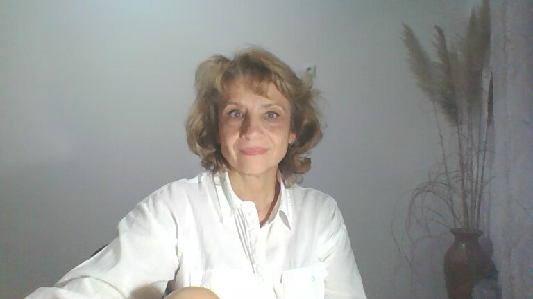 SimplyEnchanting's Streamate show and profile