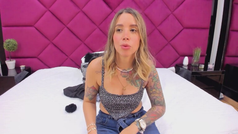 AlessaMills's Streamate show and profile