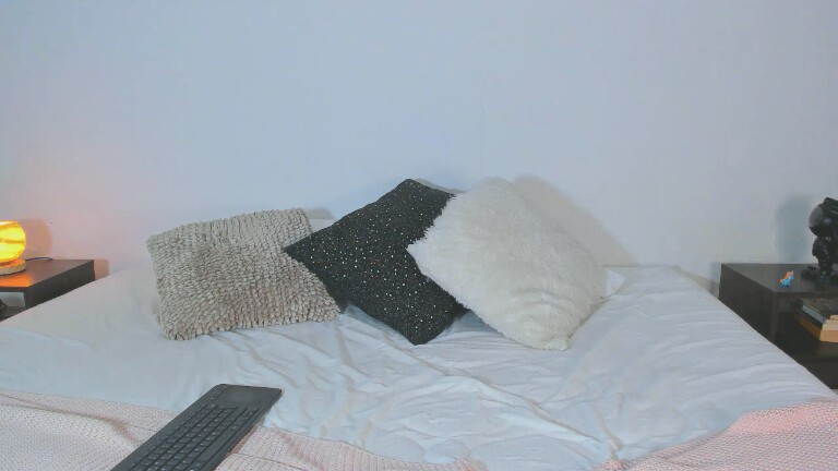 StephanyGray's Streamate show and profile