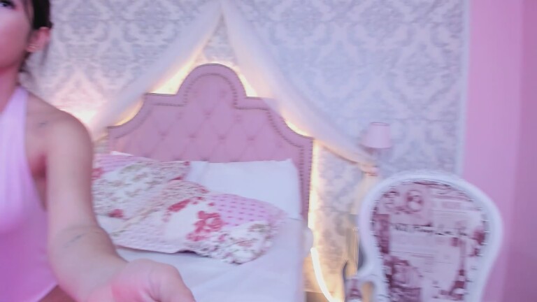 TaniaBroke's Streamate show and profile