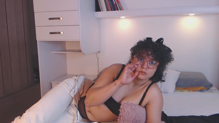 MartinaRuis's Streamate show and profile