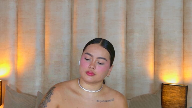 Evelin_Lombardi's Streamate show and profile