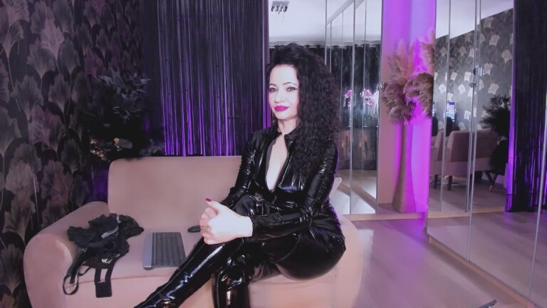 KarinnaKay's Streamate show and profile