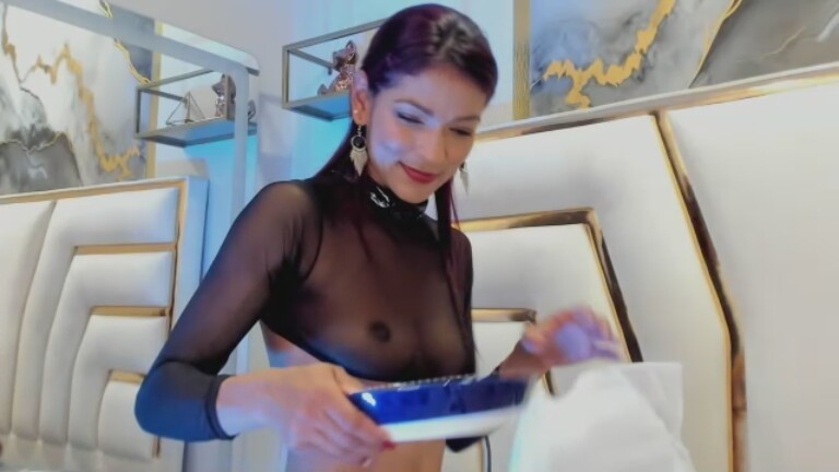 Hannapetit29's Streamate show and profile