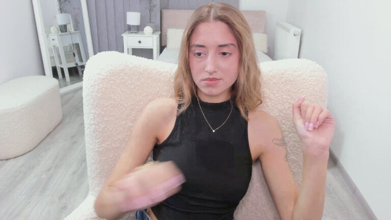 ChloeMatis's Streamate show and profile