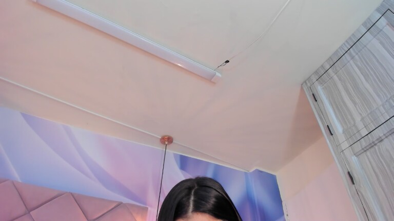 ViolletaRosse's Streamate show and profile