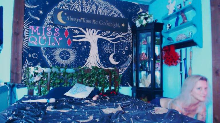 MissQuinCam's Streamate show and profile