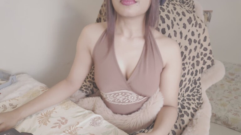 NaughtyNoori's Streamate show and profile