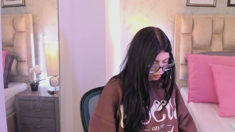 IsabellaaRossi's Streamate show and profile