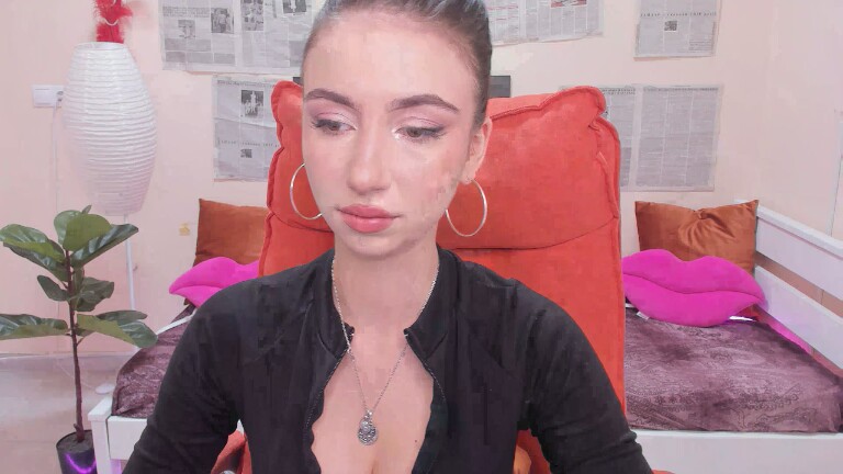 SarahTray's Streamate show and profile