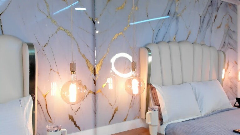 HannahLane's Streamate show and profile