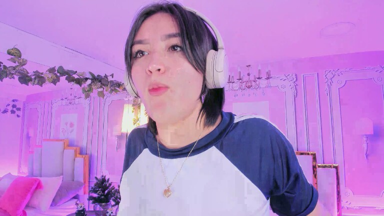 NaraSuarez's Streamate show and profile