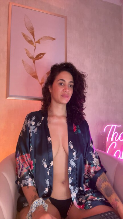 thaliacollins88's Streamate show and profile