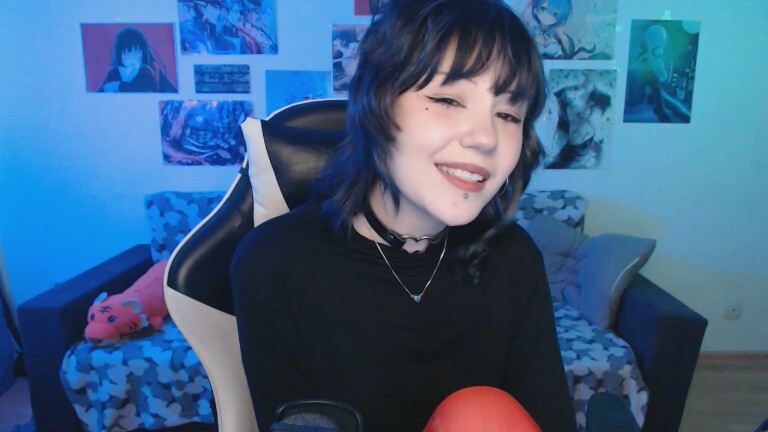 Minatyan18's Streamate show and profile