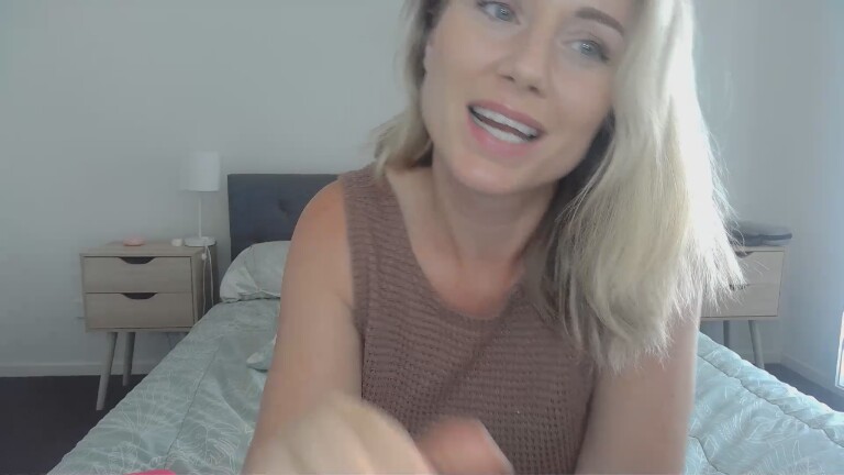 KateDivineUK's Streamate show and profile