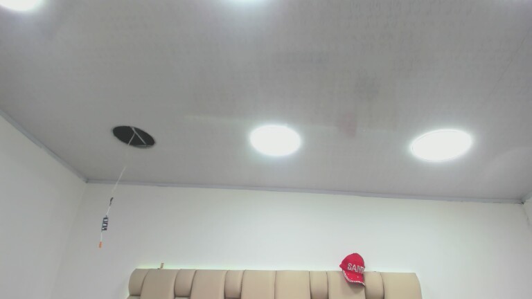 Kharhaa's Streamate show and profile