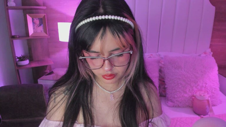 MaddieWaves's Streamate show and profile