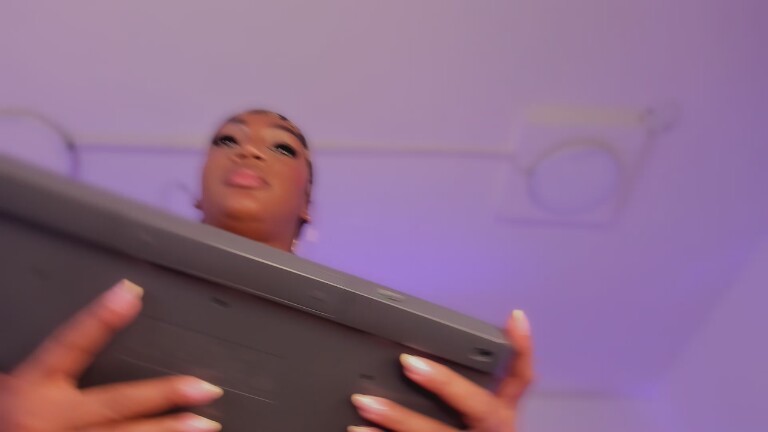 ChaynnaCooper's Streamate show and profile