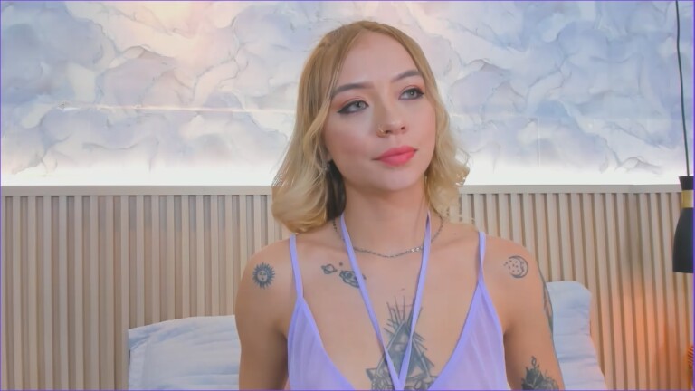 AliceLauderr's Streamate show and profile