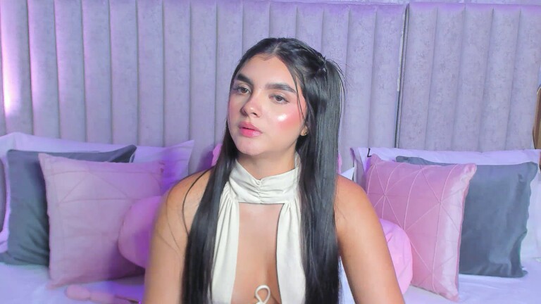 SamiLewis's Streamate show and profile