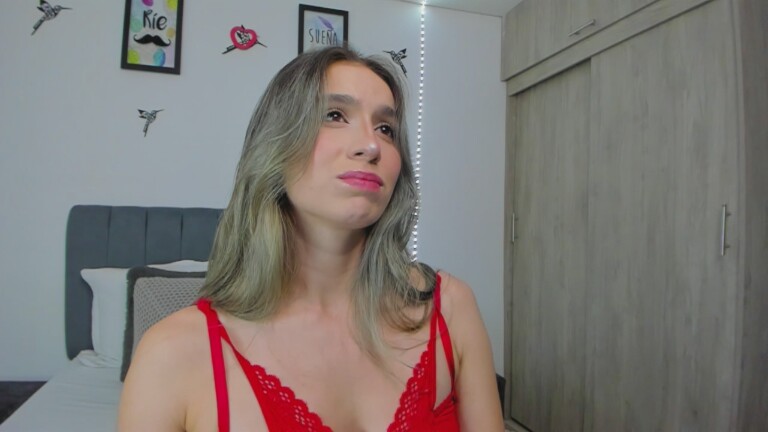 SarahRouxx's Streamate show and profile