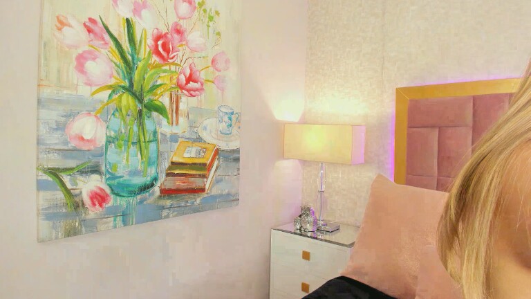 Sophiie_Collins's Streamate show and profile