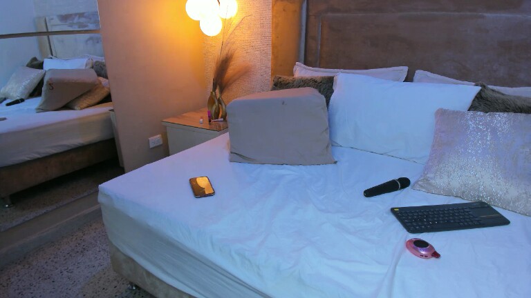 GabyMontclaiir's Streamate show and profile