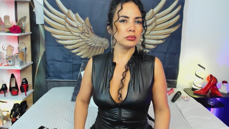 CatlinBouuvier's Streamate show and profile