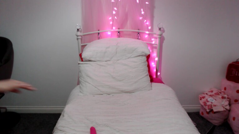 DMGirl's Streamate show and profile