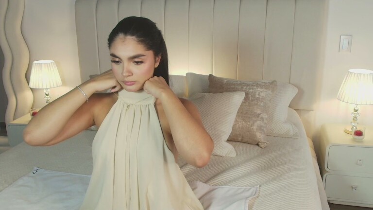 SamiLewis's Streamate show and profile