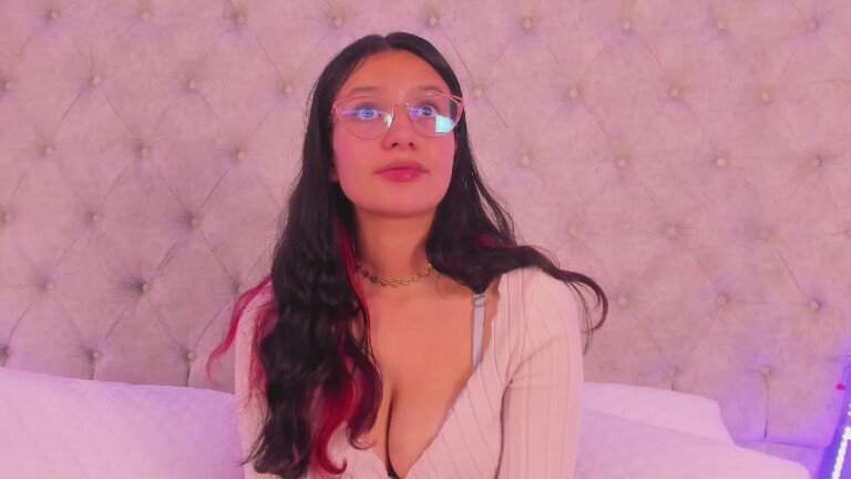 dafne_bss's Streamate show and profile