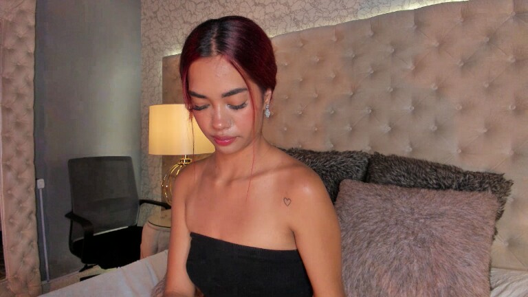 Alanna_Blakes's Streamate show and profile