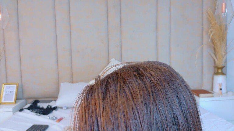 Saraa_Castillo's Streamate show and profile