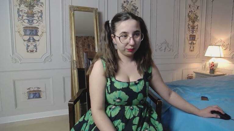 HAZELs's Streamate show and profile