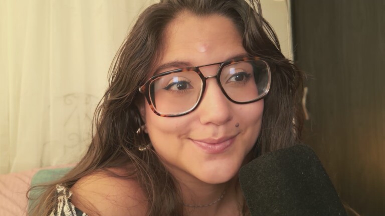 HaileyBunny_18's Streamate show and profile