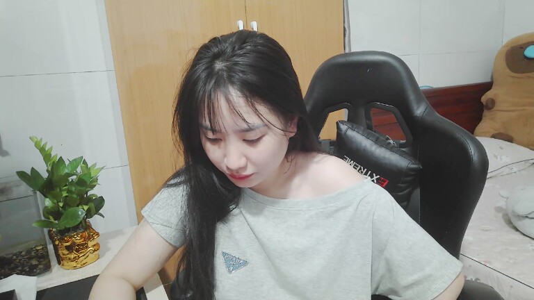 Lilybelle039's Streamate show and profile