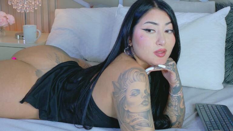 EllieKlark's Streamate show and profile