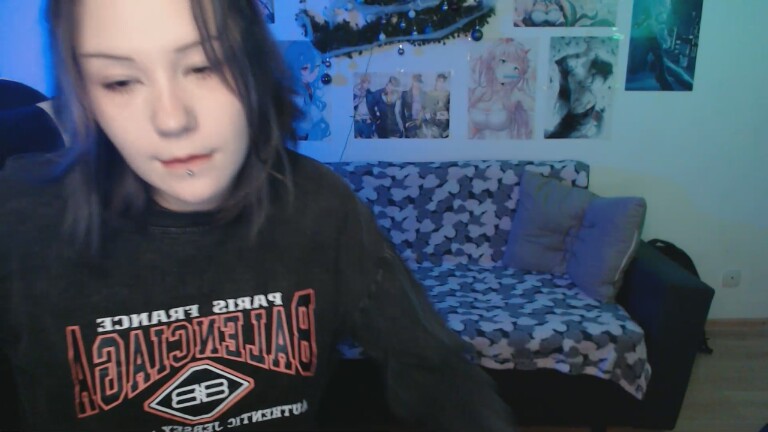 Minatyan18's Streamate show and profile