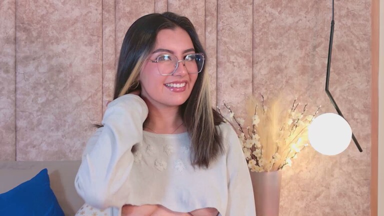 IsaRose's Streamate show and profile