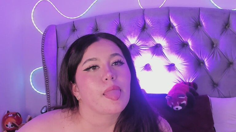 SummerLuna's Streamate show and profile
