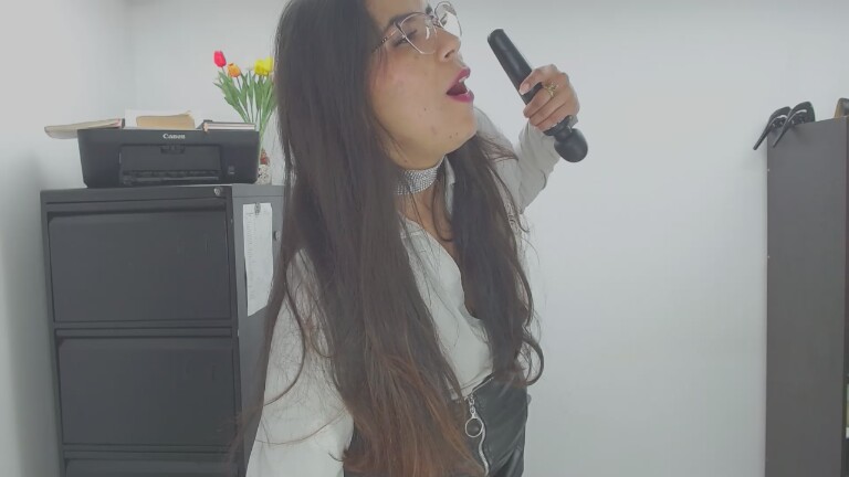 LunaDumont's Streamate show and profile