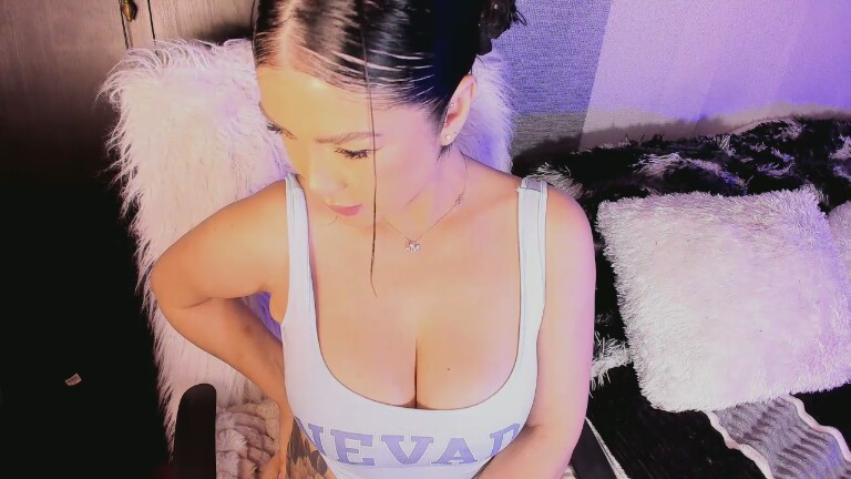 AntonellaFerreira's Streamate show and profile