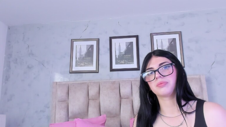 IsabellaaRossi's Streamate show and profile