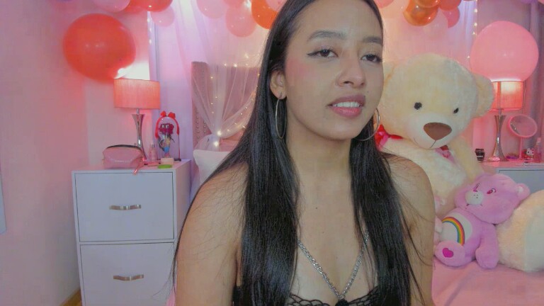 AlexandraWinterr's Streamate show and profile